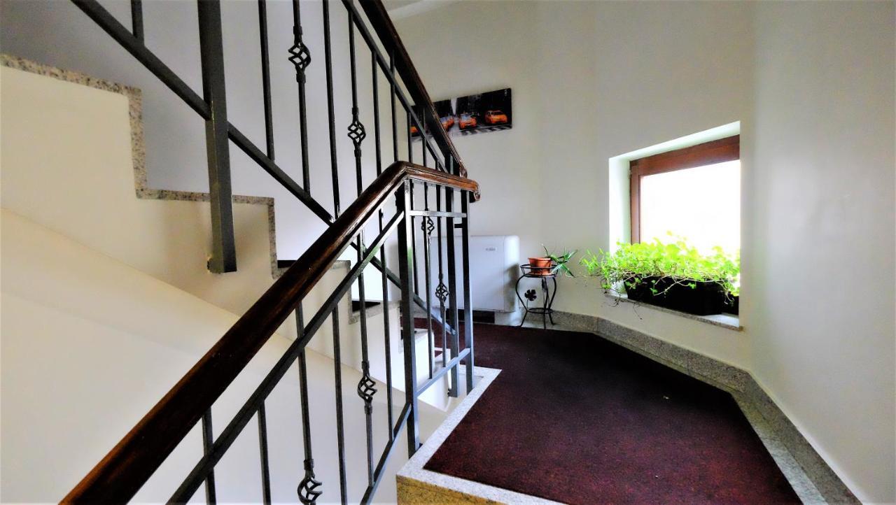 Cozy Attic Room V Bucharest Exterior photo